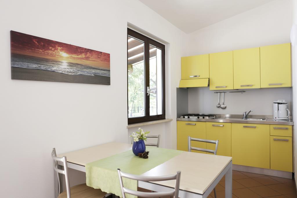 Camping Zocco Manerba del Garda Exterior foto
